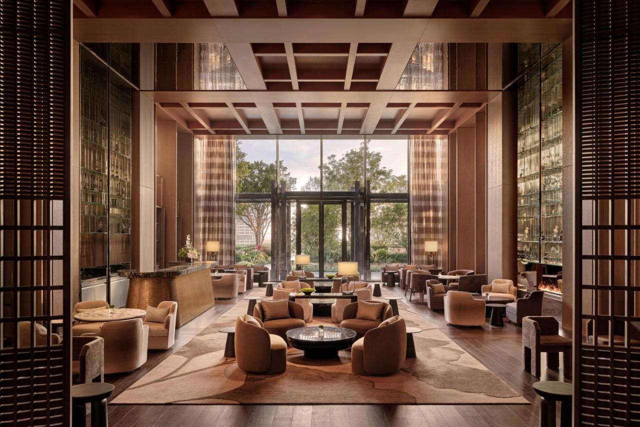 Conrad Shenzhen, The First Art Museum Hotel In Greater Bay Area With The Stunning Bay And Sunset View In The Hotel Terrace Экстерьер фото