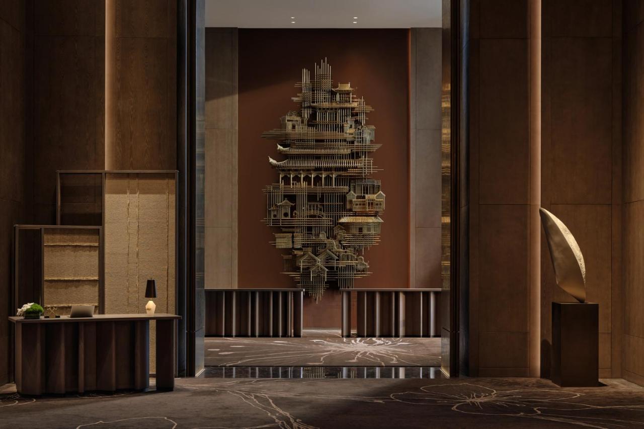 Conrad Shenzhen, The First Art Museum Hotel In Greater Bay Area With The Stunning Bay And Sunset View In The Hotel Terrace Экстерьер фото