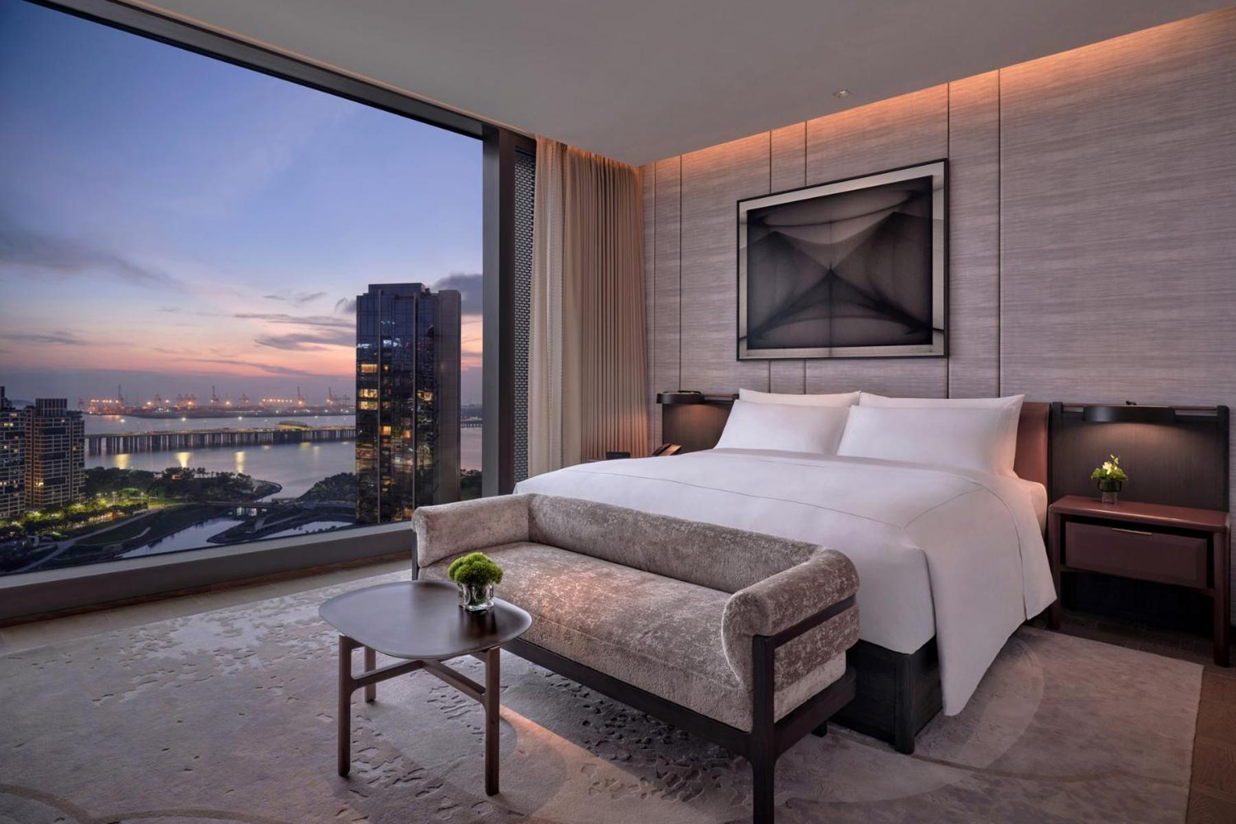 Conrad Shenzhen, The First Art Museum Hotel In Greater Bay Area With The Stunning Bay And Sunset View In The Hotel Terrace Экстерьер фото