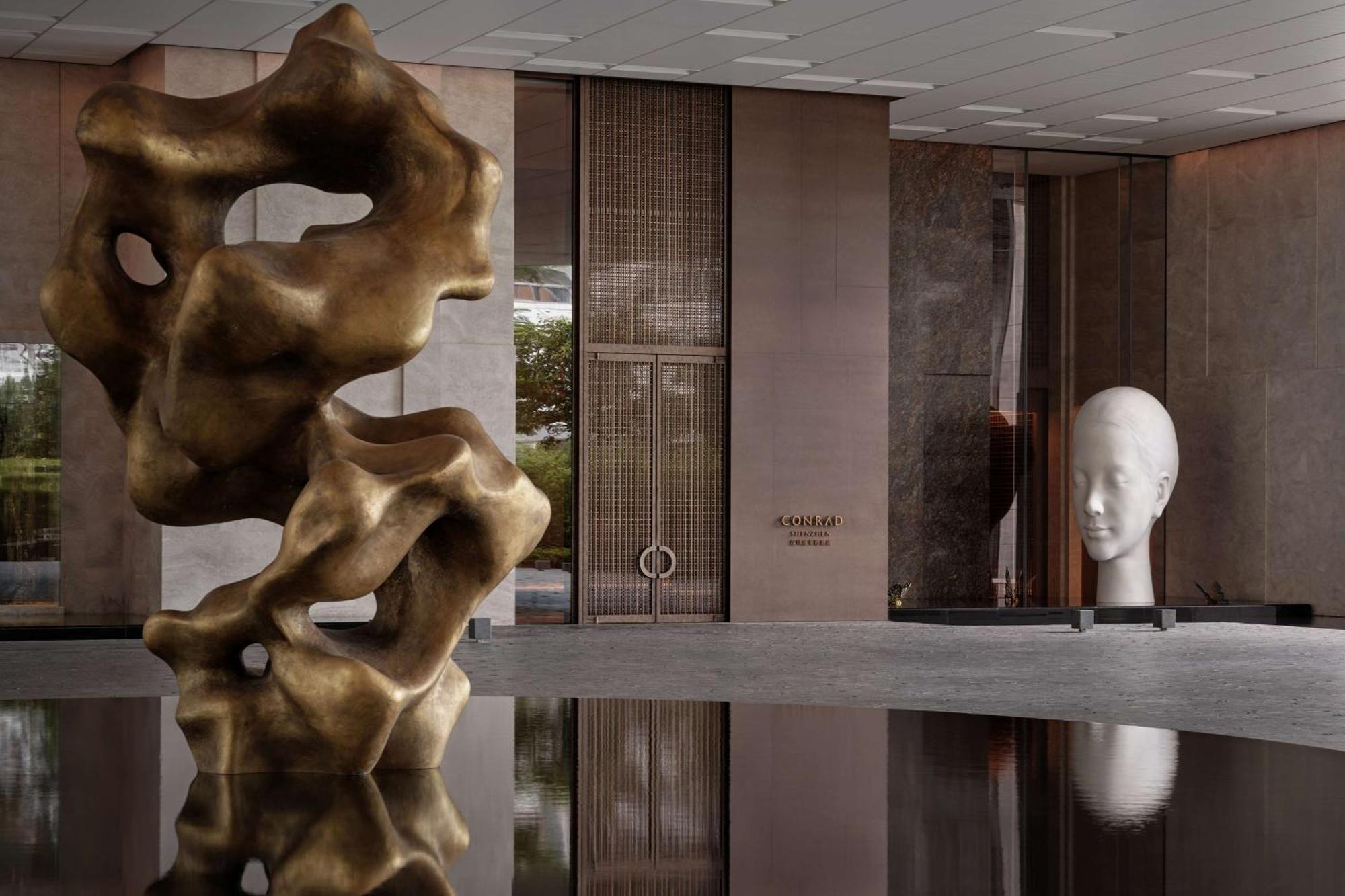 Conrad Shenzhen, The First Art Museum Hotel In Greater Bay Area With The Stunning Bay And Sunset View In The Hotel Terrace Экстерьер фото