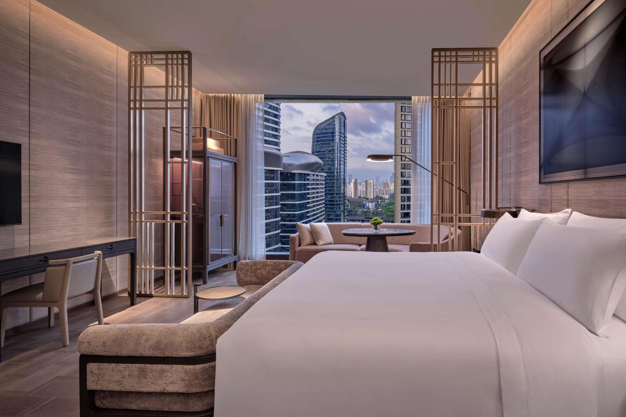 Conrad Shenzhen, The First Art Museum Hotel In Greater Bay Area With The Stunning Bay And Sunset View In The Hotel Terrace Экстерьер фото